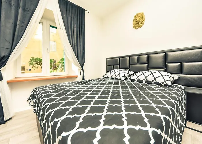 아파트 Luxury Heritage Antica *